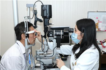 激光近视手术有没有后遗症？